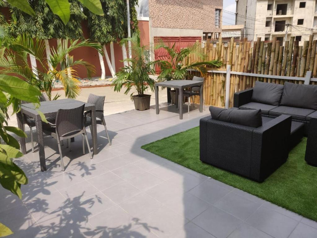 La Maison de Kouadio Abidjan Extérieur photo
